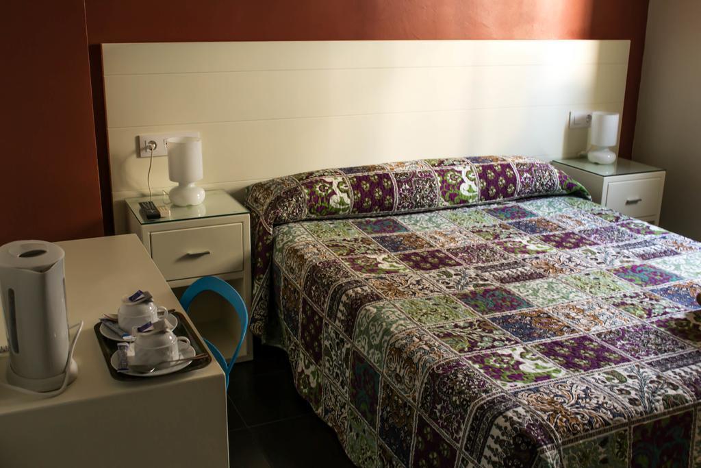 Hostal San Vicente II Sevilla Zimmer foto